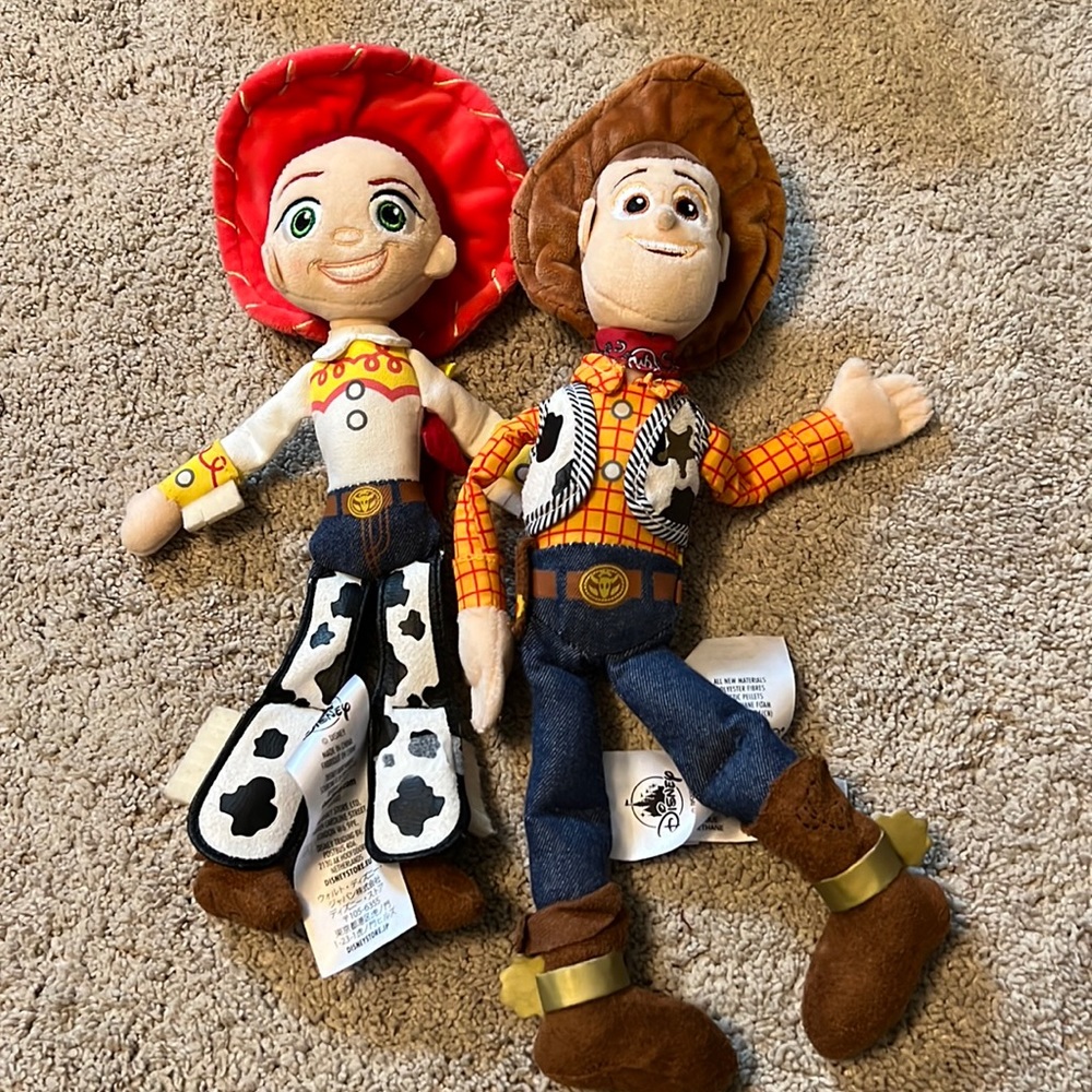 Official Disney worry and Jesse mini plushies